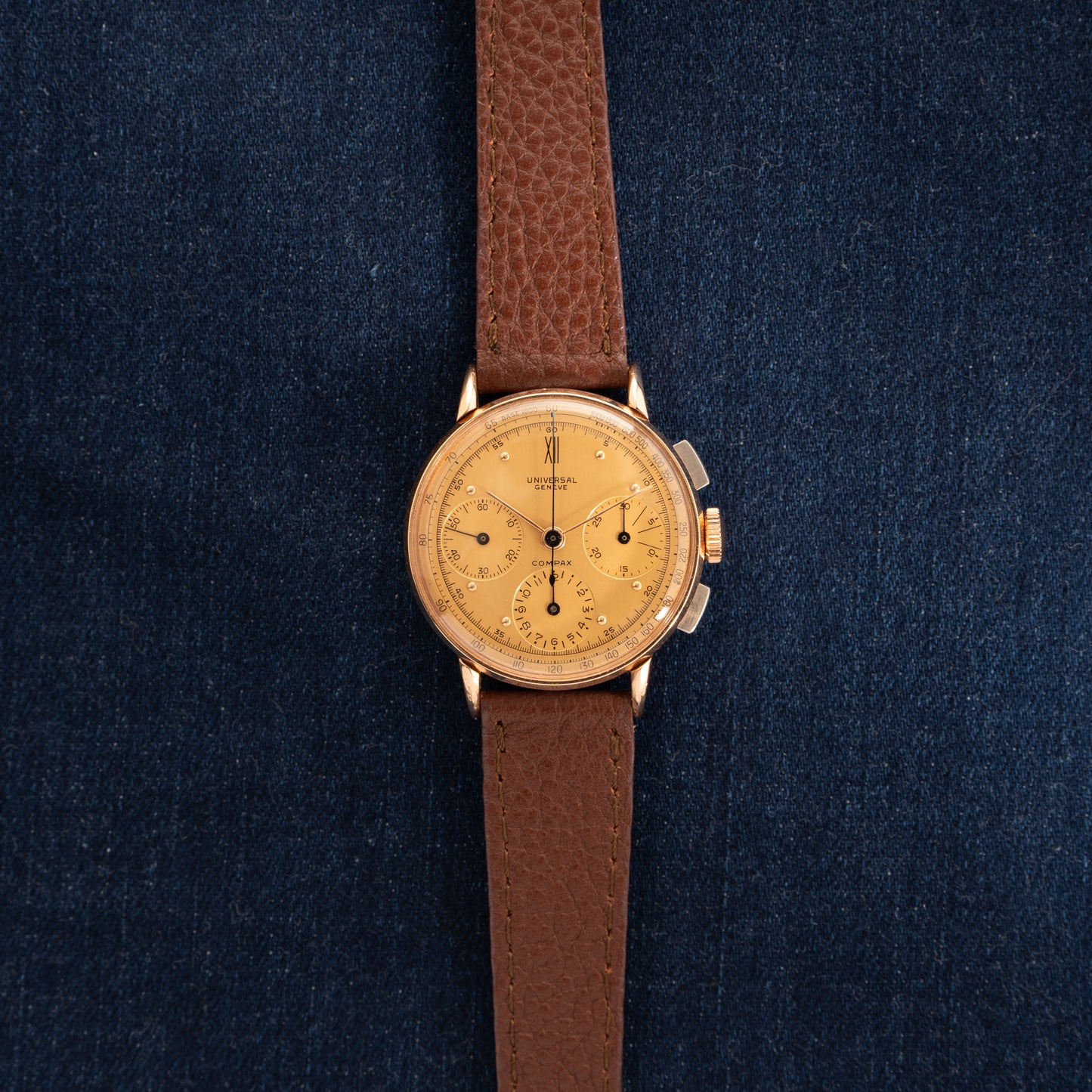 Universal Genève Ref. 22464 S&Y Compax