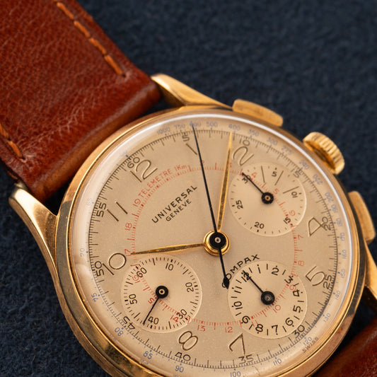 Universal Genève Ref. 12494 Y Compax