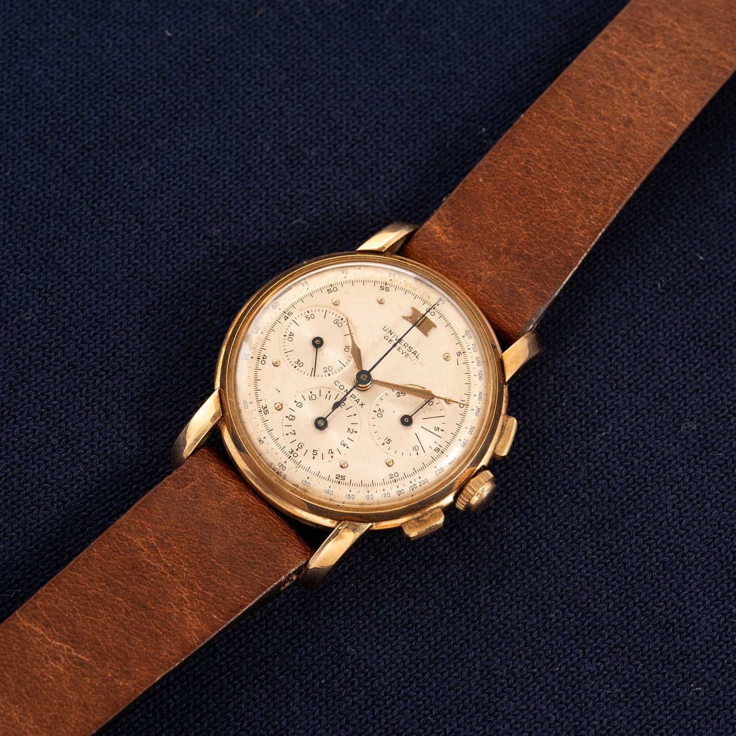 Universal Genève Ref. 52208 Y Compax