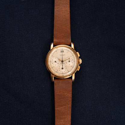 Universal Genève Ref. 52208 Y Compax