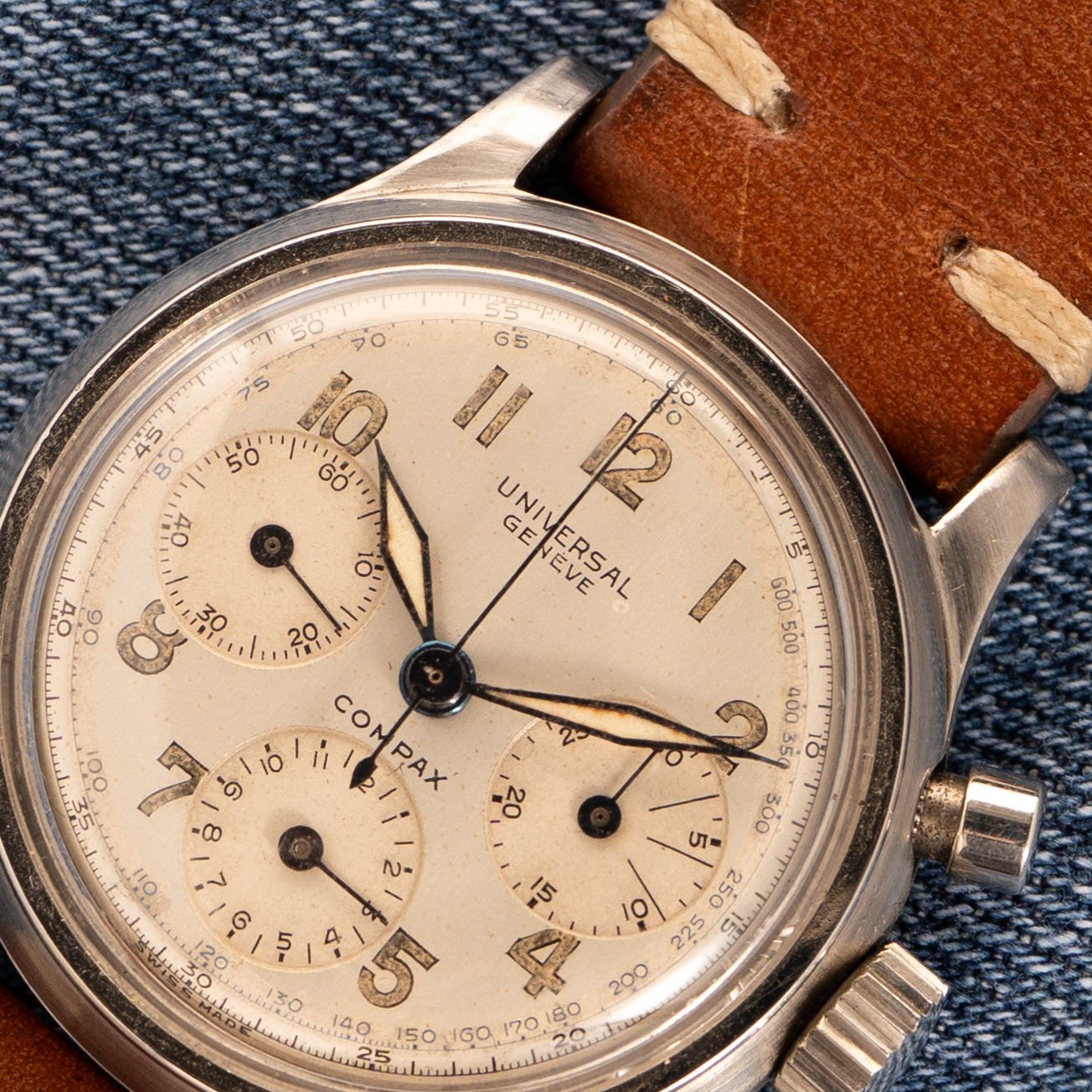 Universal genève Ref. 22209 S Compax